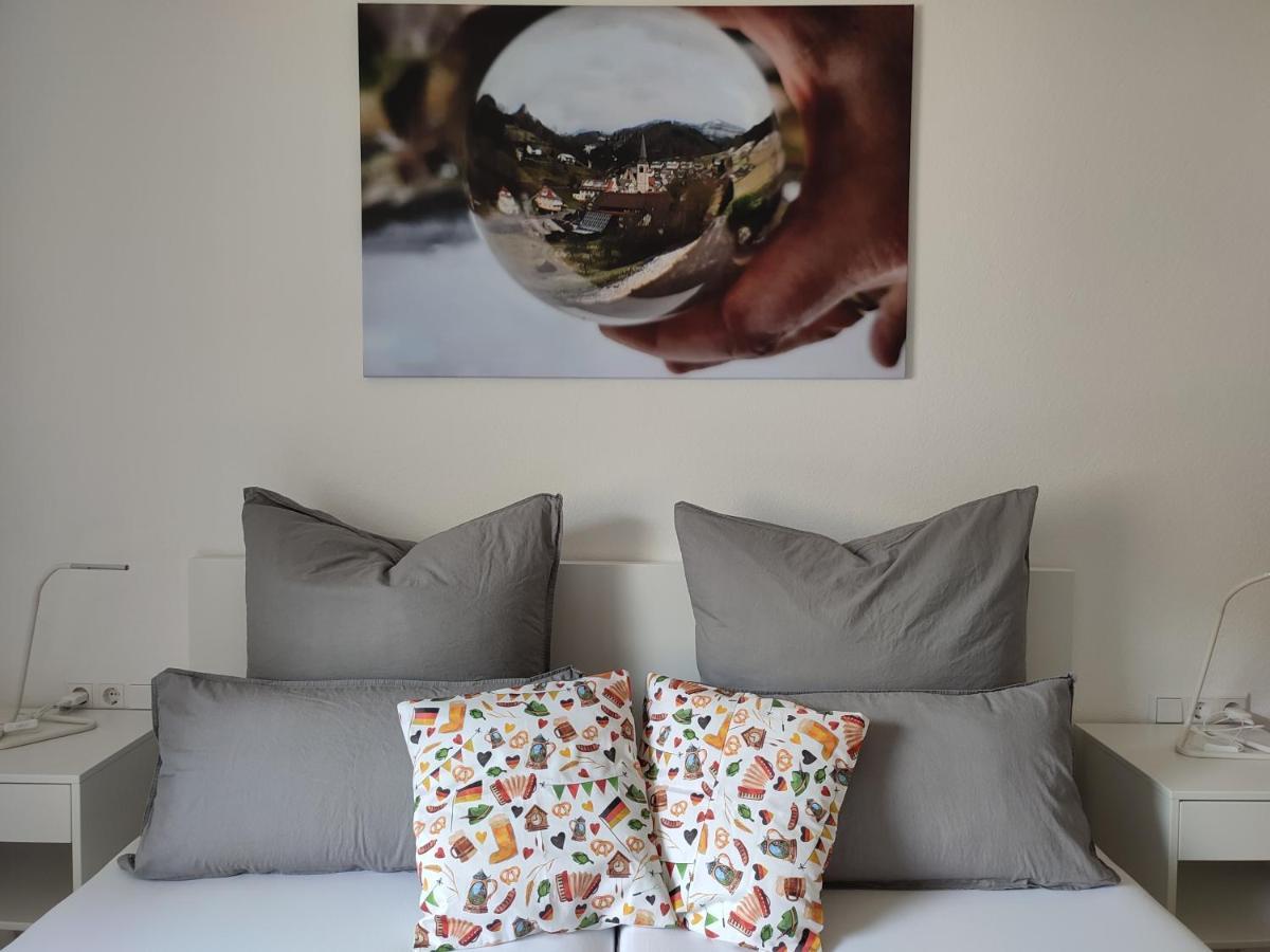 Bed and Breakfast Steepleview House Бад-Петерсталь-Грисбах Экстерьер фото